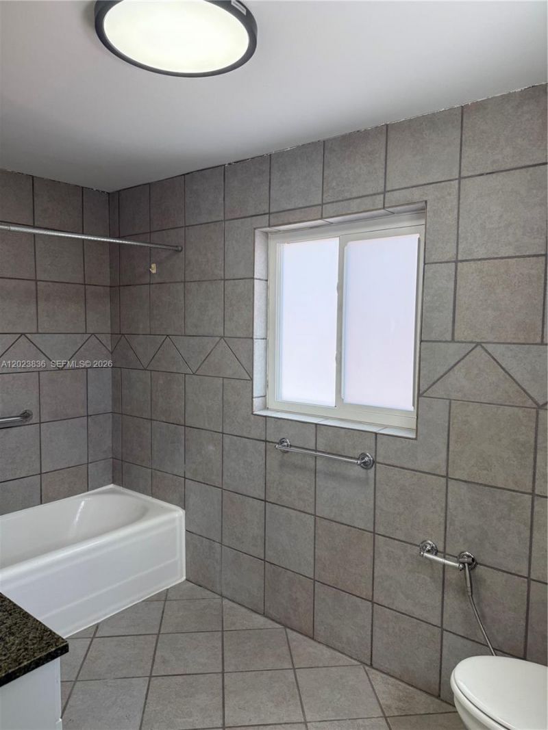 6312 Alton Rd , Miami Beach, FL 33141 Photo