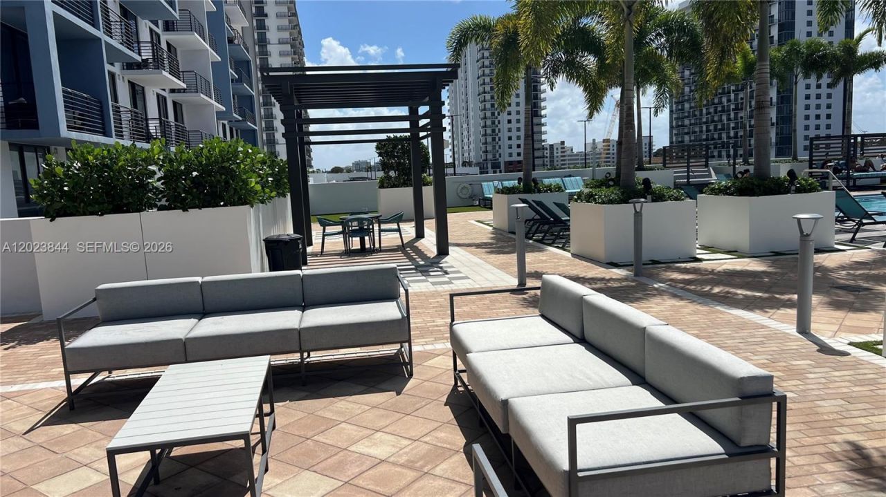 5350 NW 84 Ave , Unit 1601, Doral, FL 33166 Photo