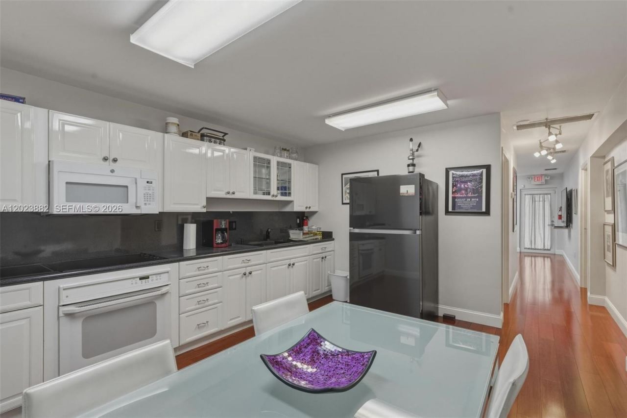 1210 NE 8th Ave , Fort Lauderdale, FL 33304 Photo