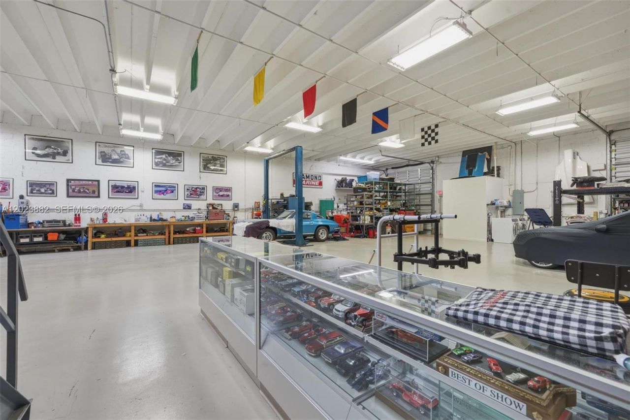 1210 NE 8th Ave , Fort Lauderdale, FL 33304 Photo