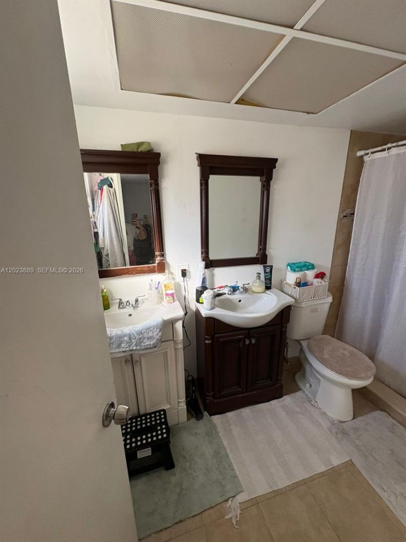 11840 NE 19th Dr , Unit 14, North Miami, FL 33181 Photo
