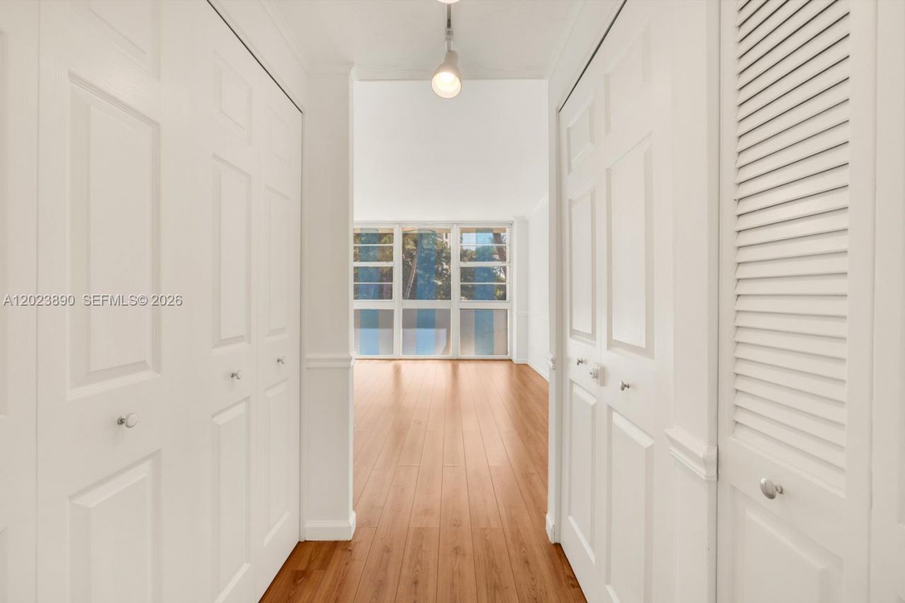 2451 Brickell Ave , Unit 2E, Miami, FL 33129 Photo