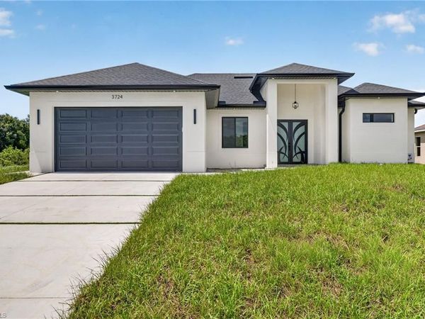 3724 7th ST SW, LEHIGH ACRES, FL 33976