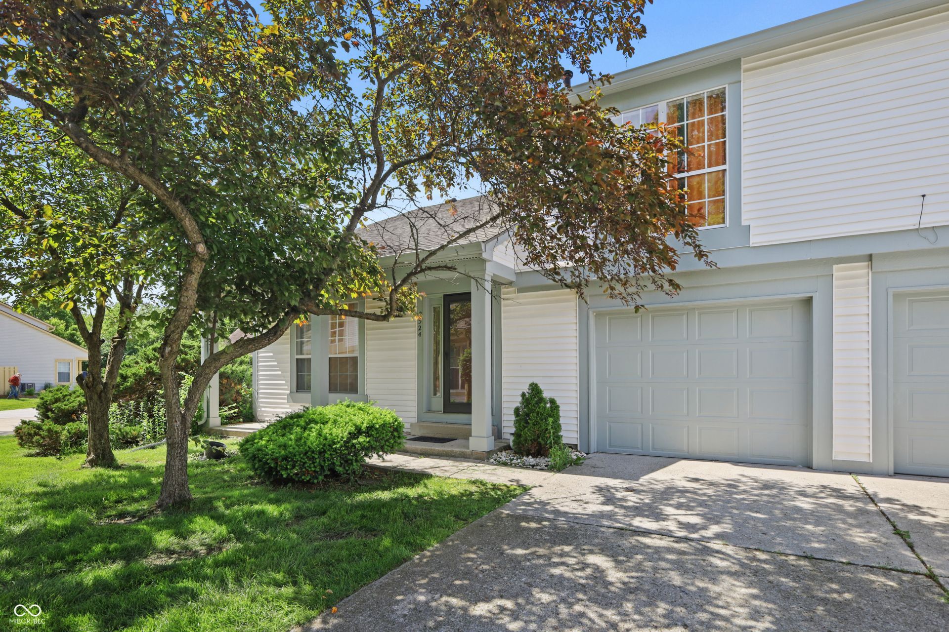 2524 Chaseway Court, Indianapolis, IN 46268 Main Photo