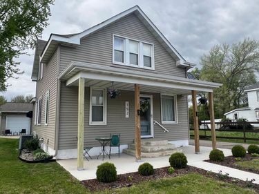 152 Broadway Street W, Rockville, MN 56369