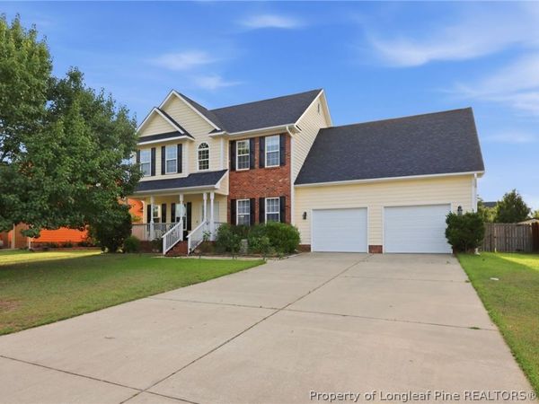 1114 Thistle Gold Drive, Hope Mills, NC 28348