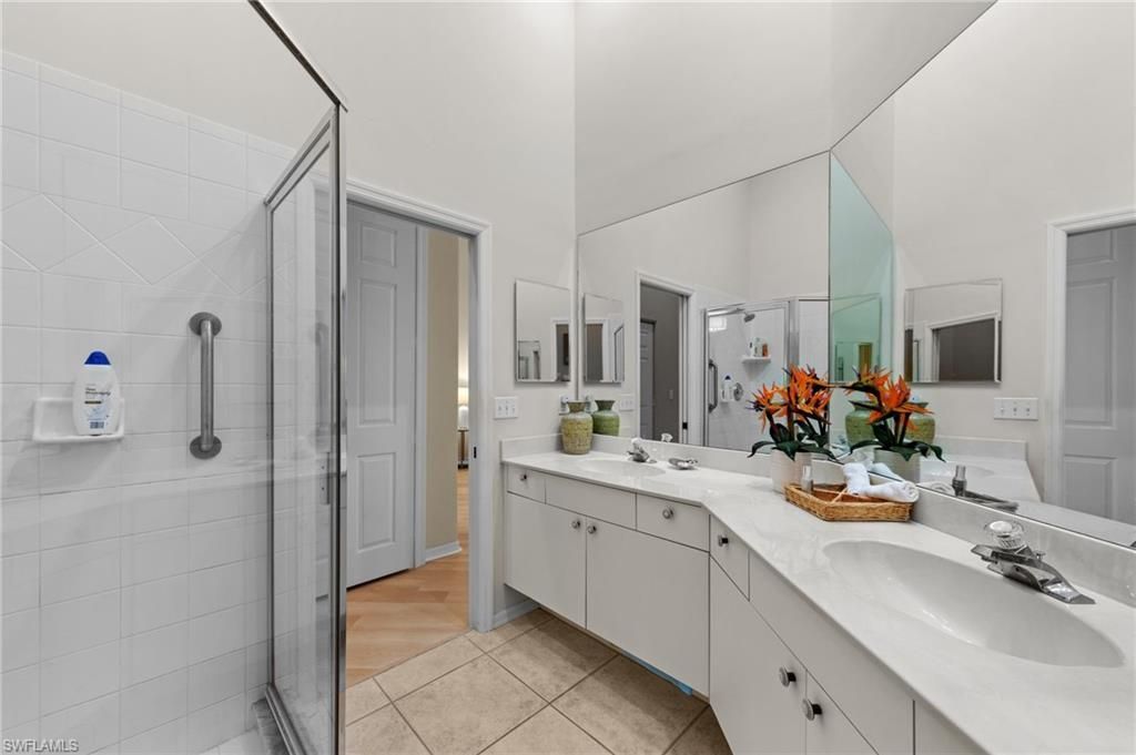 1240 Sarah Jean Cir , Unit M205, Naples, FL 34110 Photo