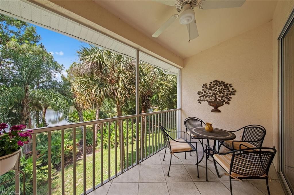 1240 Sarah Jean Cir , Unit M205, Naples, FL 34110 Photo