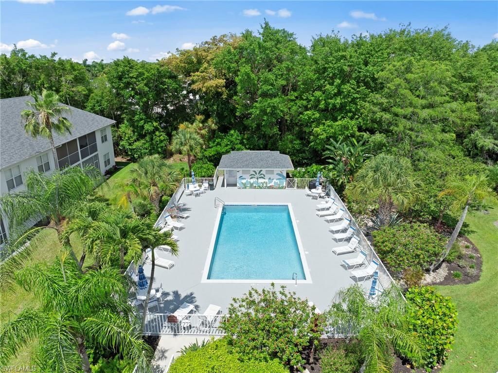 1240 Sarah Jean Cir , Unit M205, Naples, FL 34110 Photo