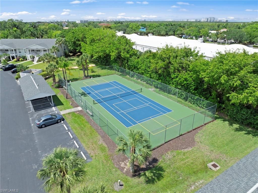 1240 Sarah Jean Cir , Unit M205, Naples, FL 34110 Photo