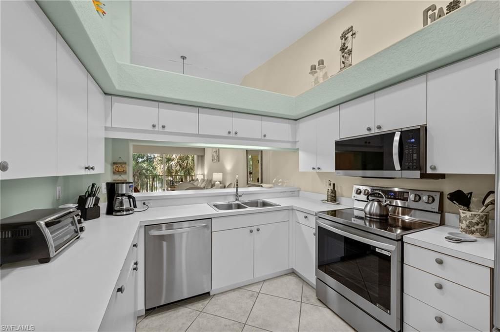 1240 Sarah Jean Cir , Unit M205, Naples, FL 34110 Photo