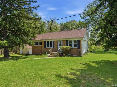 3405 W Coon Lake Road, Marion Twp, MI 48843
