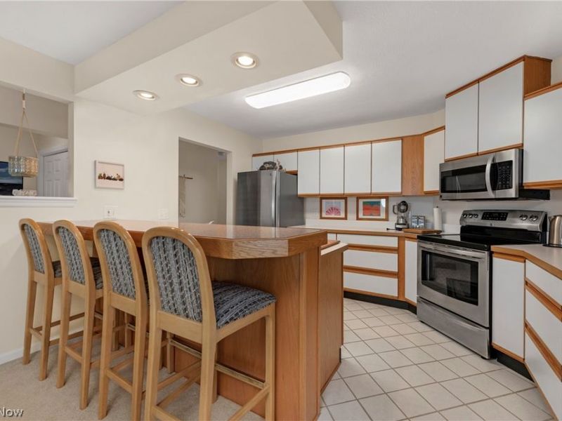 215 Grand Harbour , Vermilion, OH 44089 Photo 12