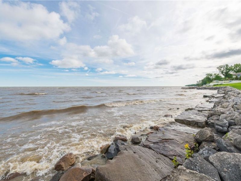 215 Grand Harbour , Vermilion, OH 44089 Photo 39