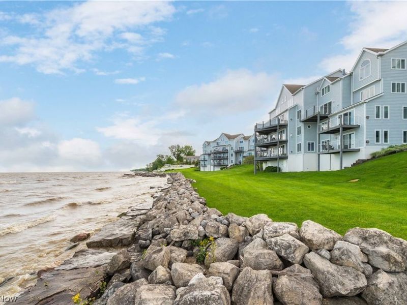 215 Grand Harbour , Vermilion, OH 44089 Photo 41