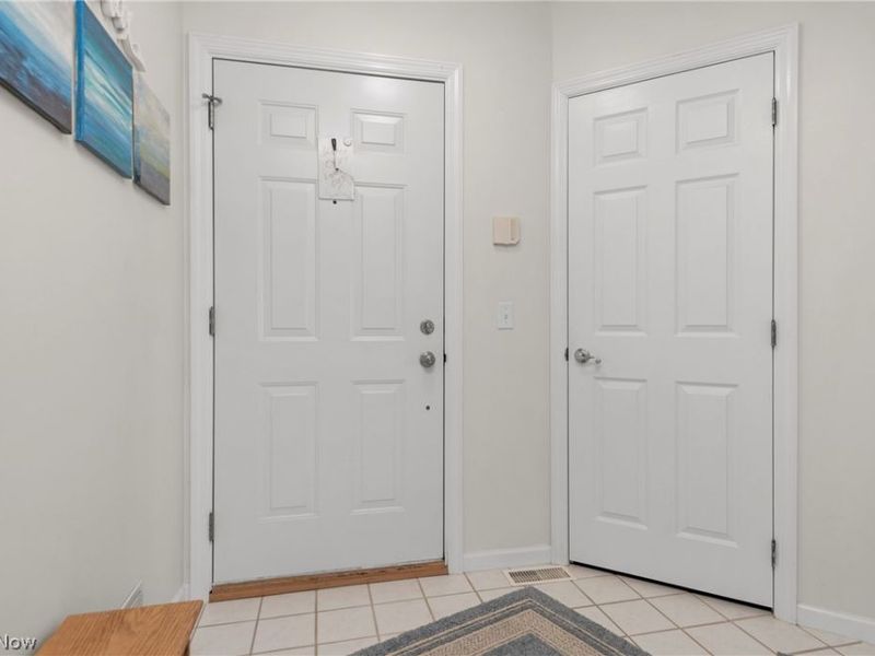 215 Grand Harbour , Vermilion, OH 44089 Photo 8