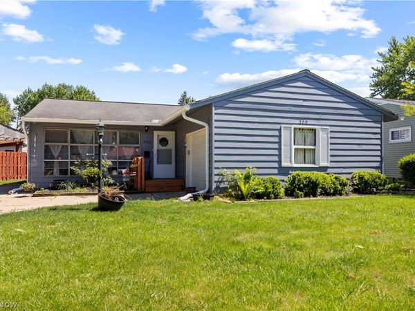300 Hickory Drive , Berea, OH 44017