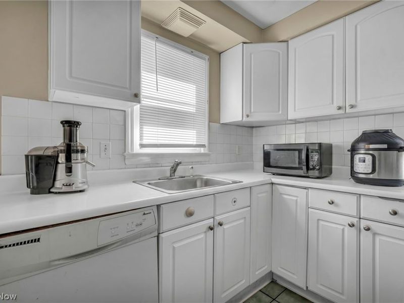 15812 Grant Avenue, Maple Heights, OH 44137 Photo 9