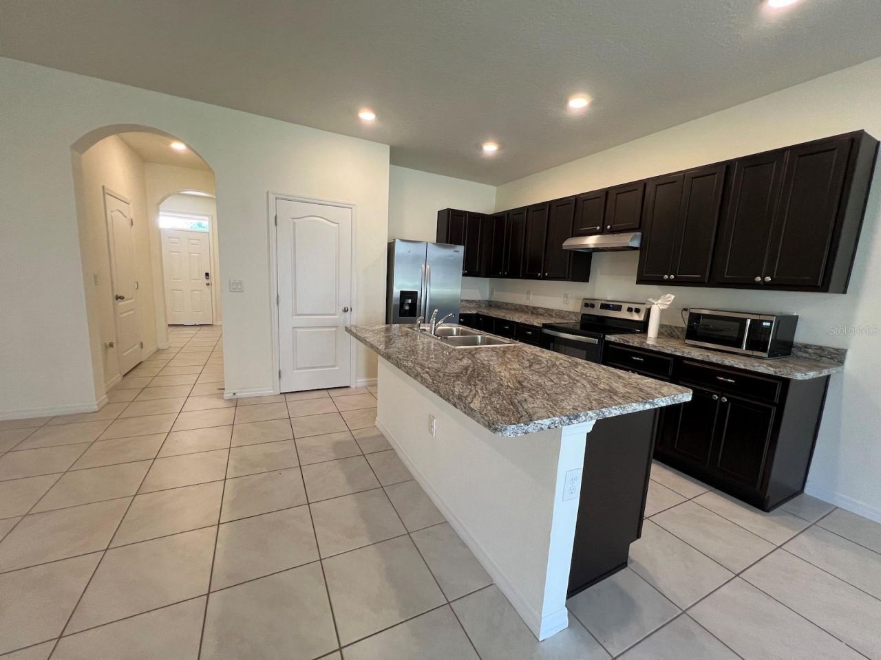 1370 Yellow Finch Drive, Davenport, FL 33837 Photo
