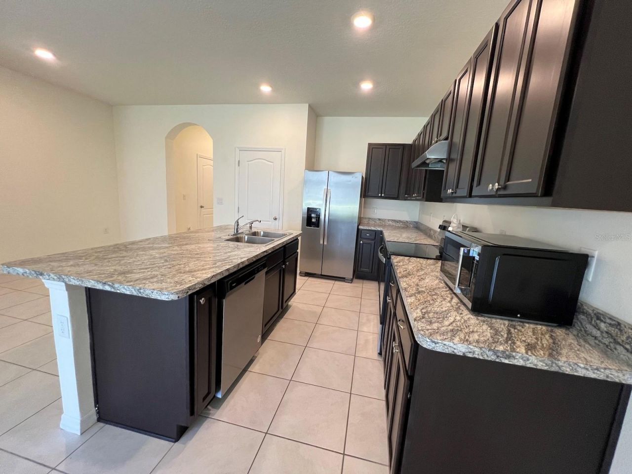 1370 Yellow Finch Drive, Davenport, FL 33837 Photo