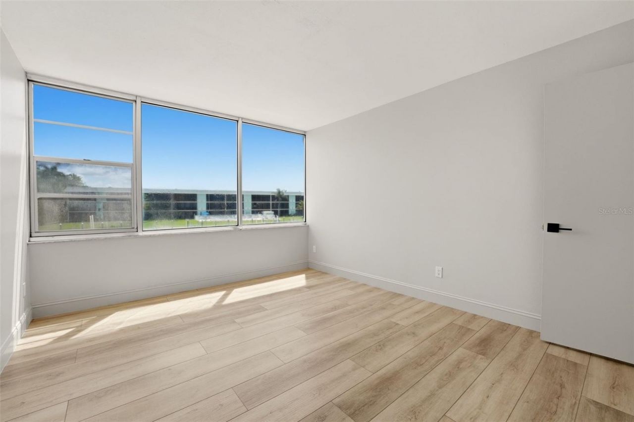 9150 Blind Pass Road, Unit 206, Sarasota, FL 34242 Photo