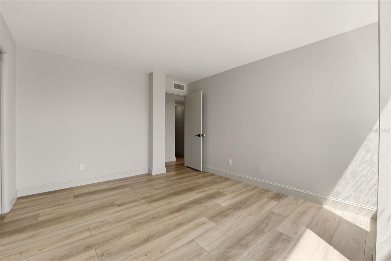 9150 Blind Pass Road, Unit 206, Sarasota, FL 34242 Photo