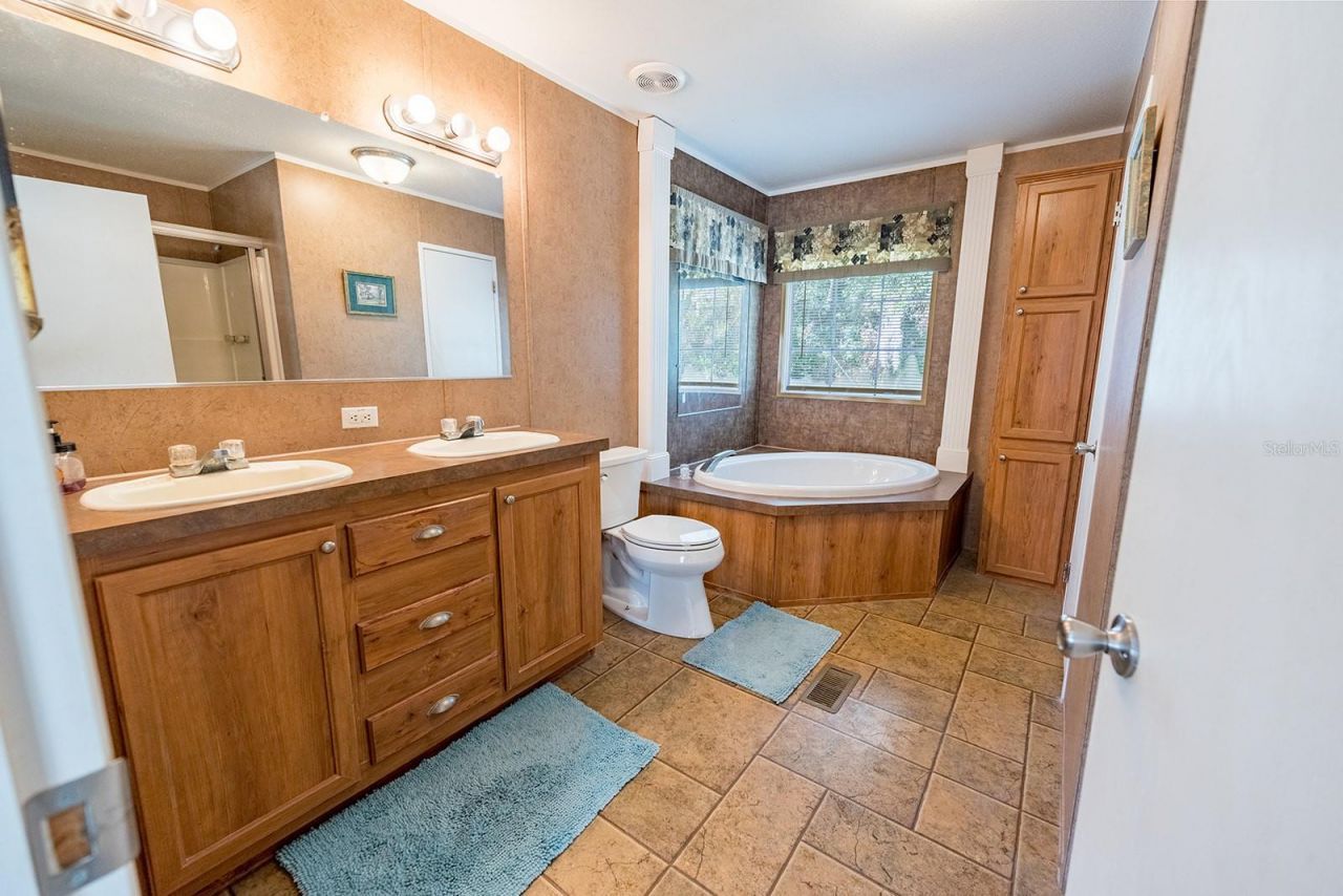 21800 SW 15th Avenue , Newberry, FL 32669 Photo