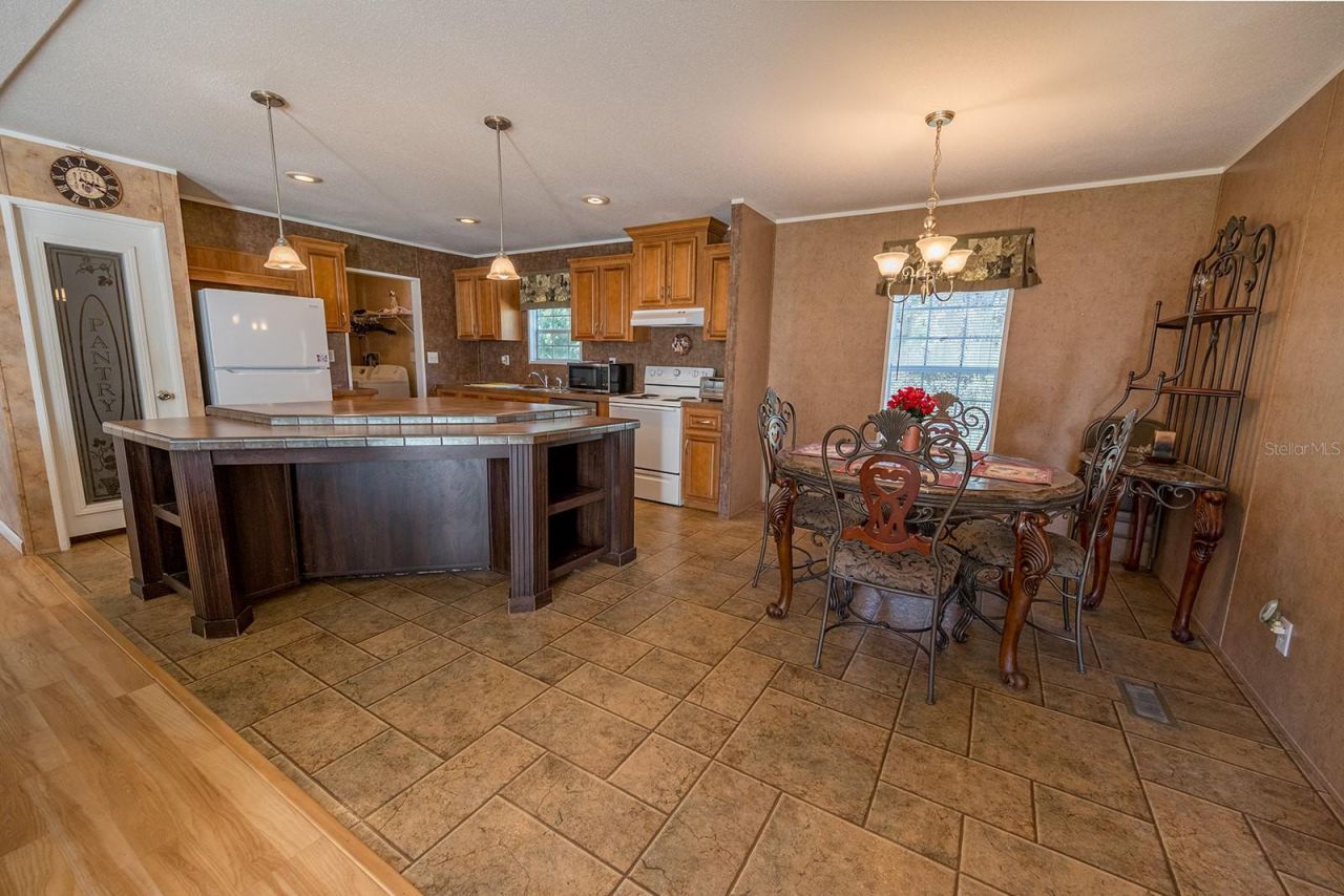 21800 SW 15th Avenue , Newberry, FL 32669 Photo