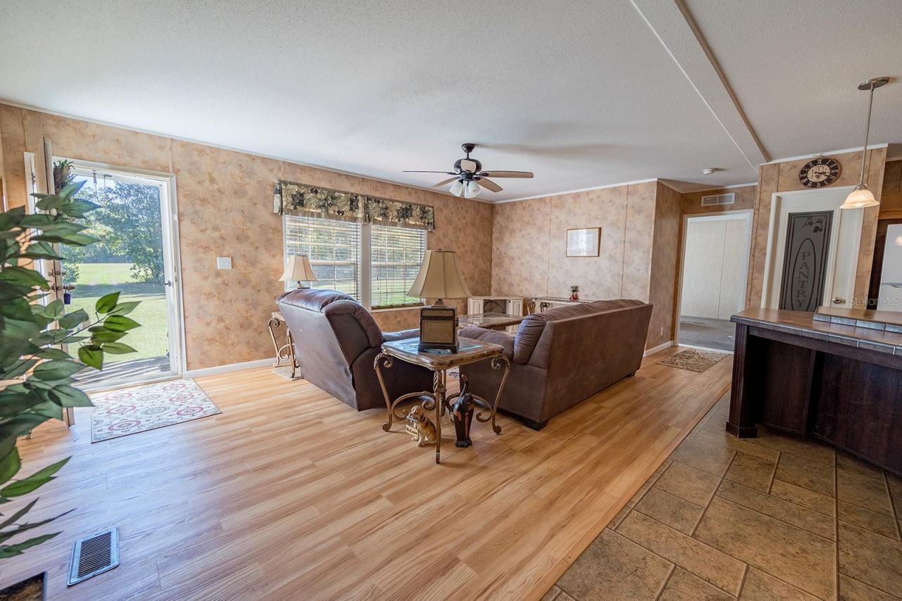 21800 SW 15th Avenue , Newberry, FL 32669 Photo