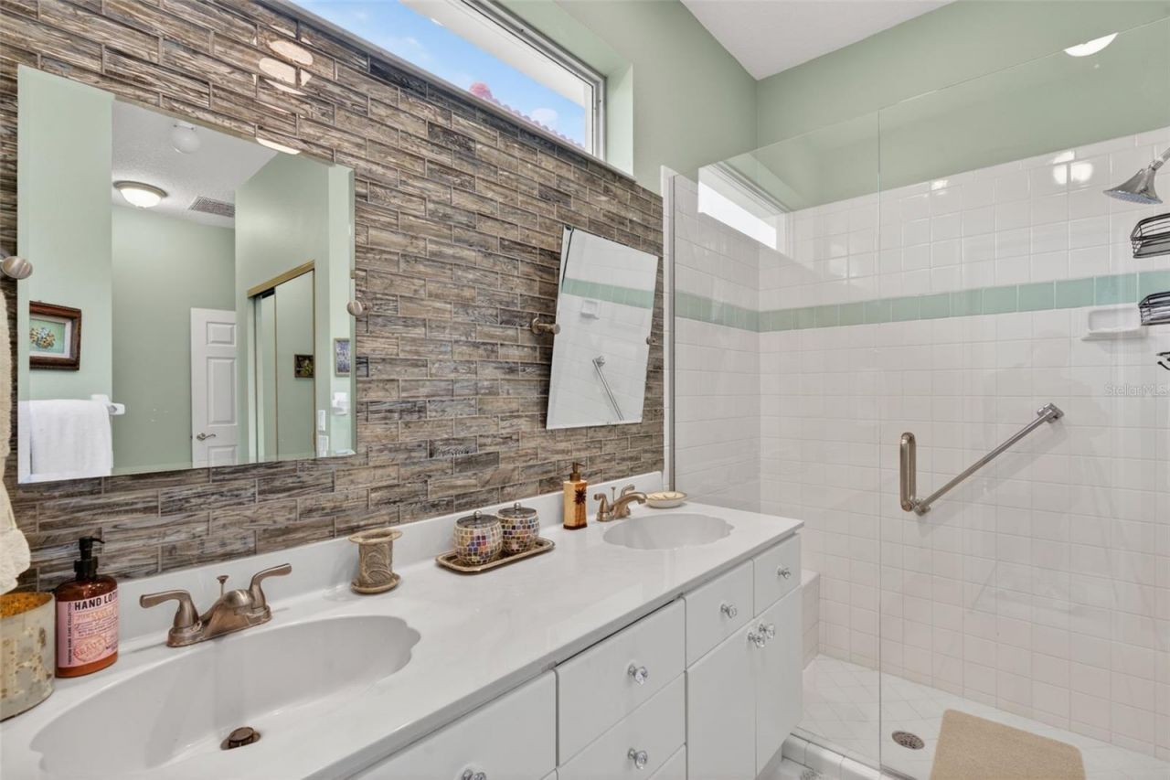 4266 Summertree Road, Venice, FL 34293 Photo