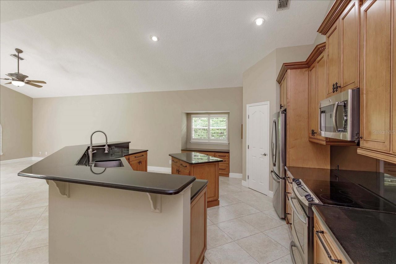 4965 Shoreline Circle, Sanford, FL 32771 Photo