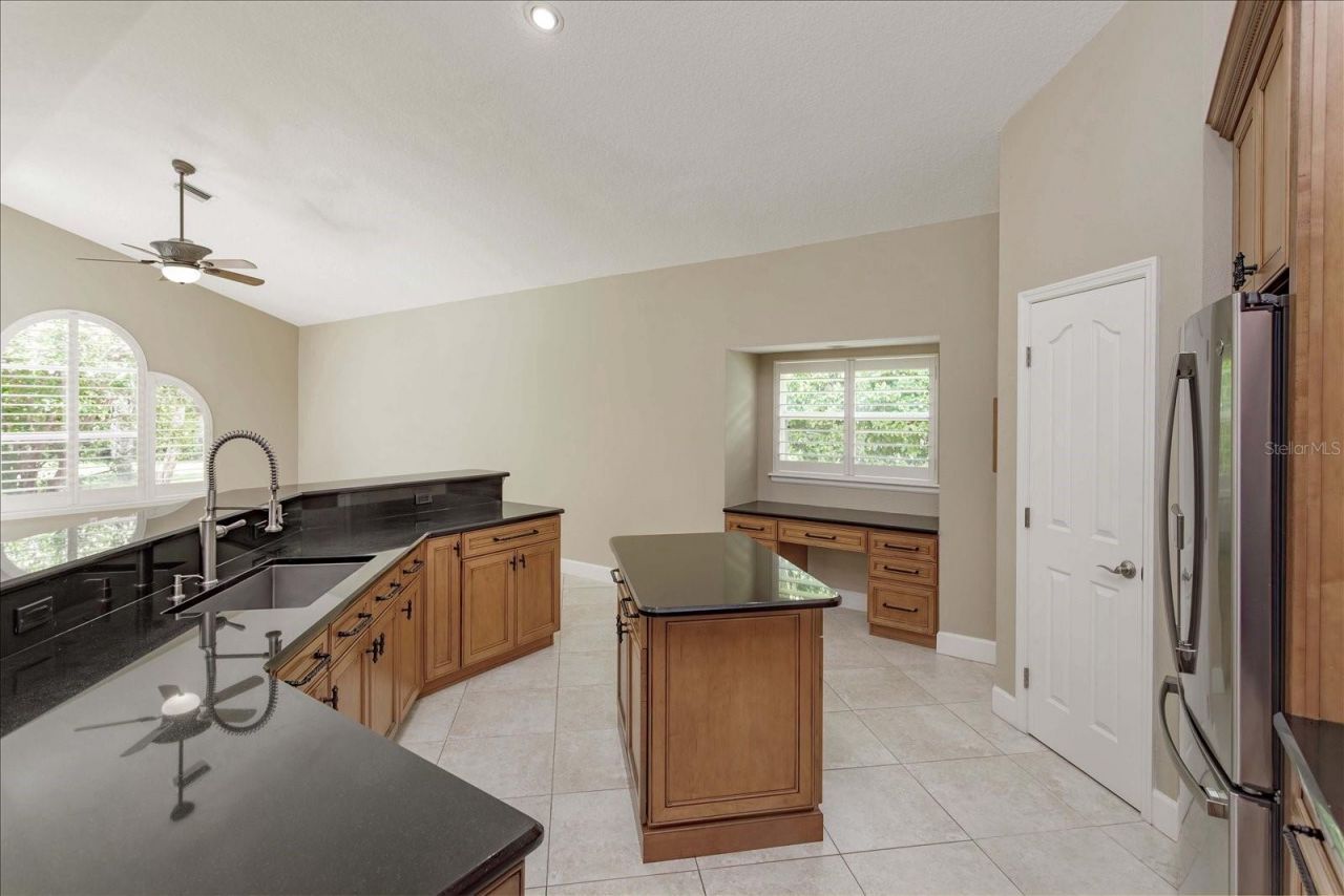 4965 Shoreline Circle, Sanford, FL 32771 Photo