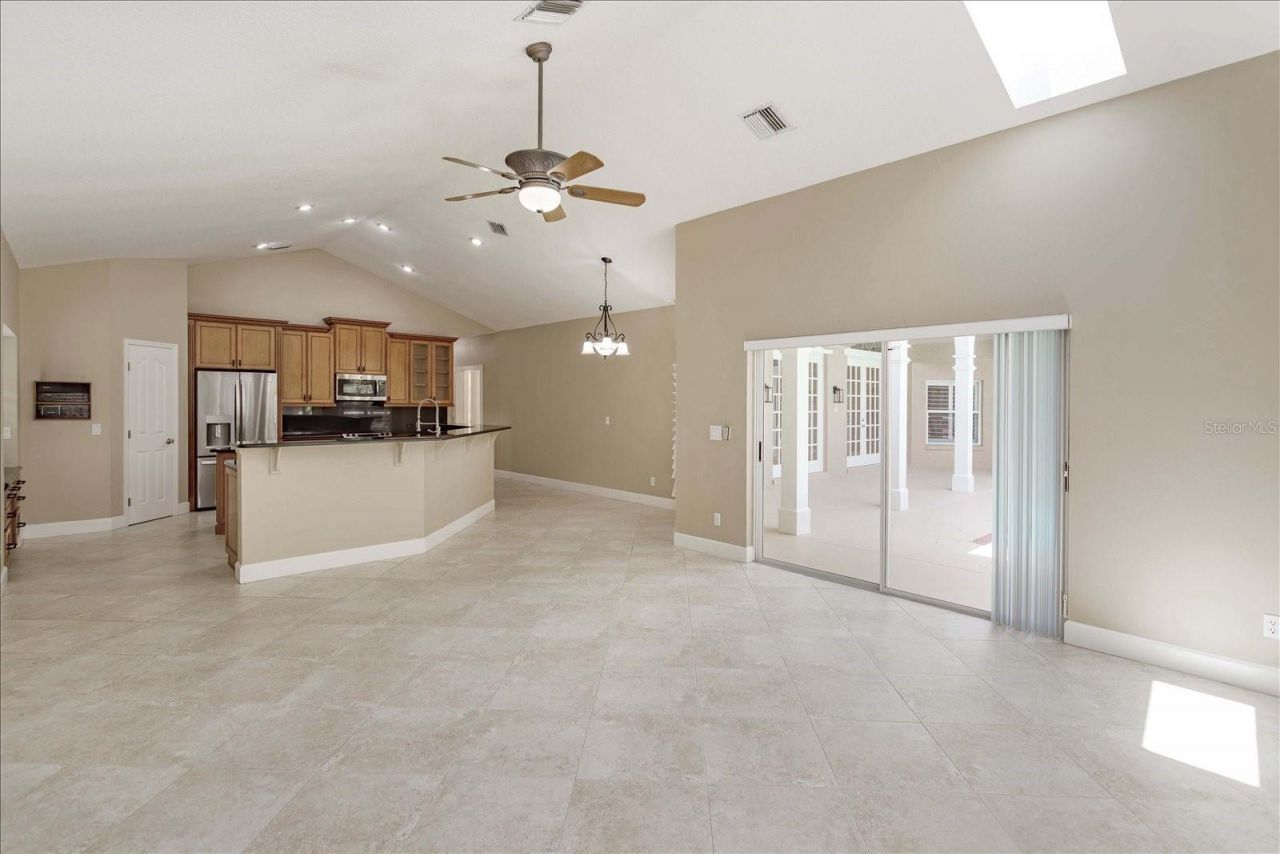 4965 Shoreline Circle, Sanford, FL 32771 Photo