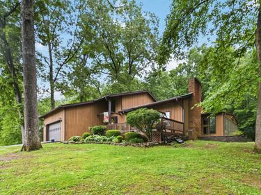 230 Whispering Oaks Drive, Somerset, KY 42503