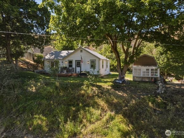 458 Partello Park , Grand Coulee, WA 99133