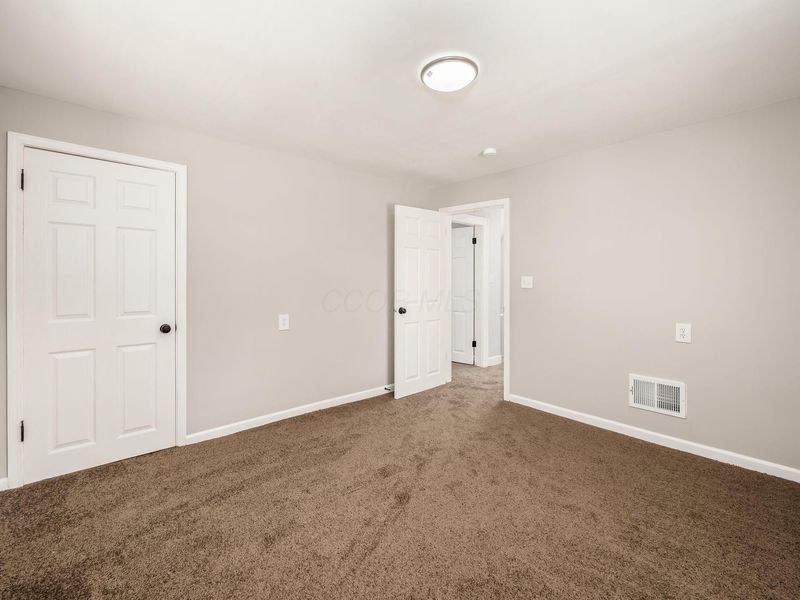 621 S Burgess Avenue , Columbus, OH 43204 Photo 21