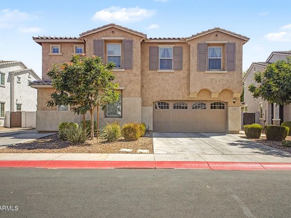 905 S CANAL Drive, Unit 14, Chandler, AZ 85225