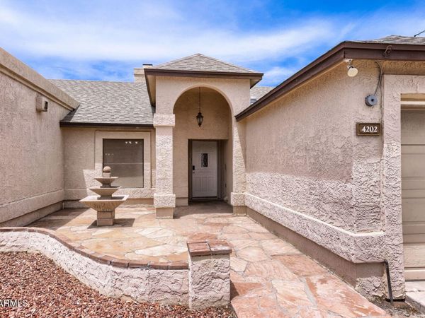 4202 W CIELO GRANDE, Glendale, AZ 85310