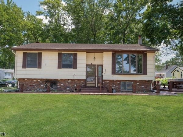 859 Lake Shore Dr, Parsippany-Troy Hills, NJ 07054