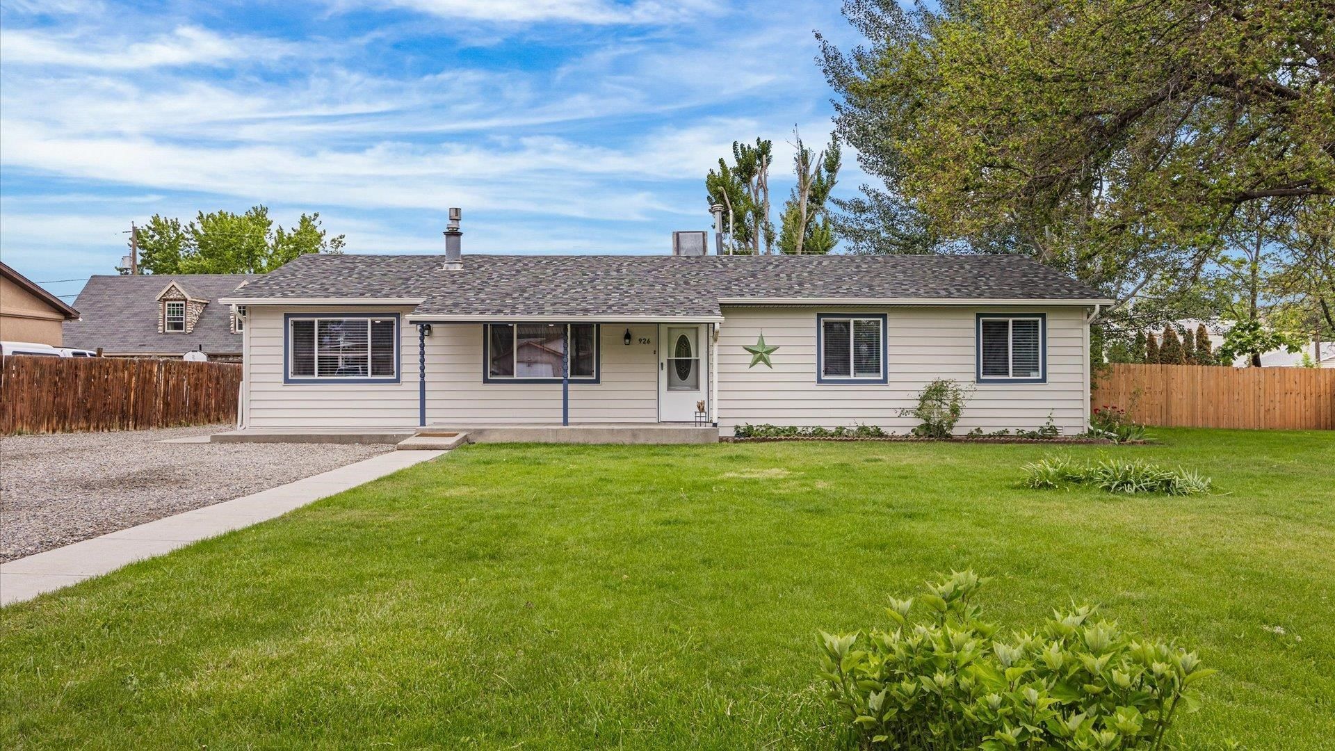 926 E Cleveland Avenue, Fruita, CO 81521 Main Photo