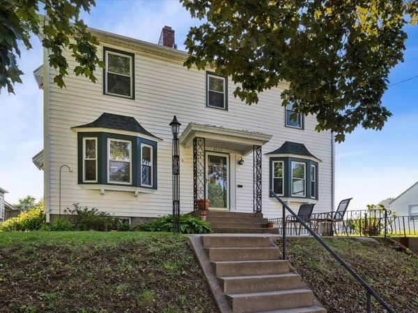 2226 24 1/2 Street , Rock Island, IL 61201