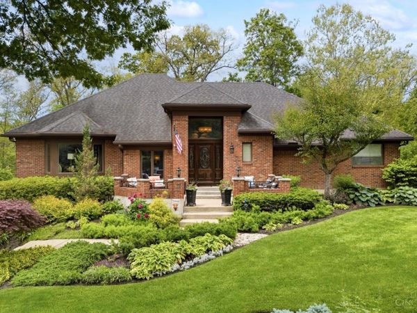 8711 Toftrees Lane, Springboro, OH 45066