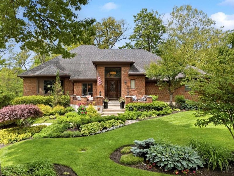 8711 Toftrees Lane, Springboro, OH 45066 Photo 2