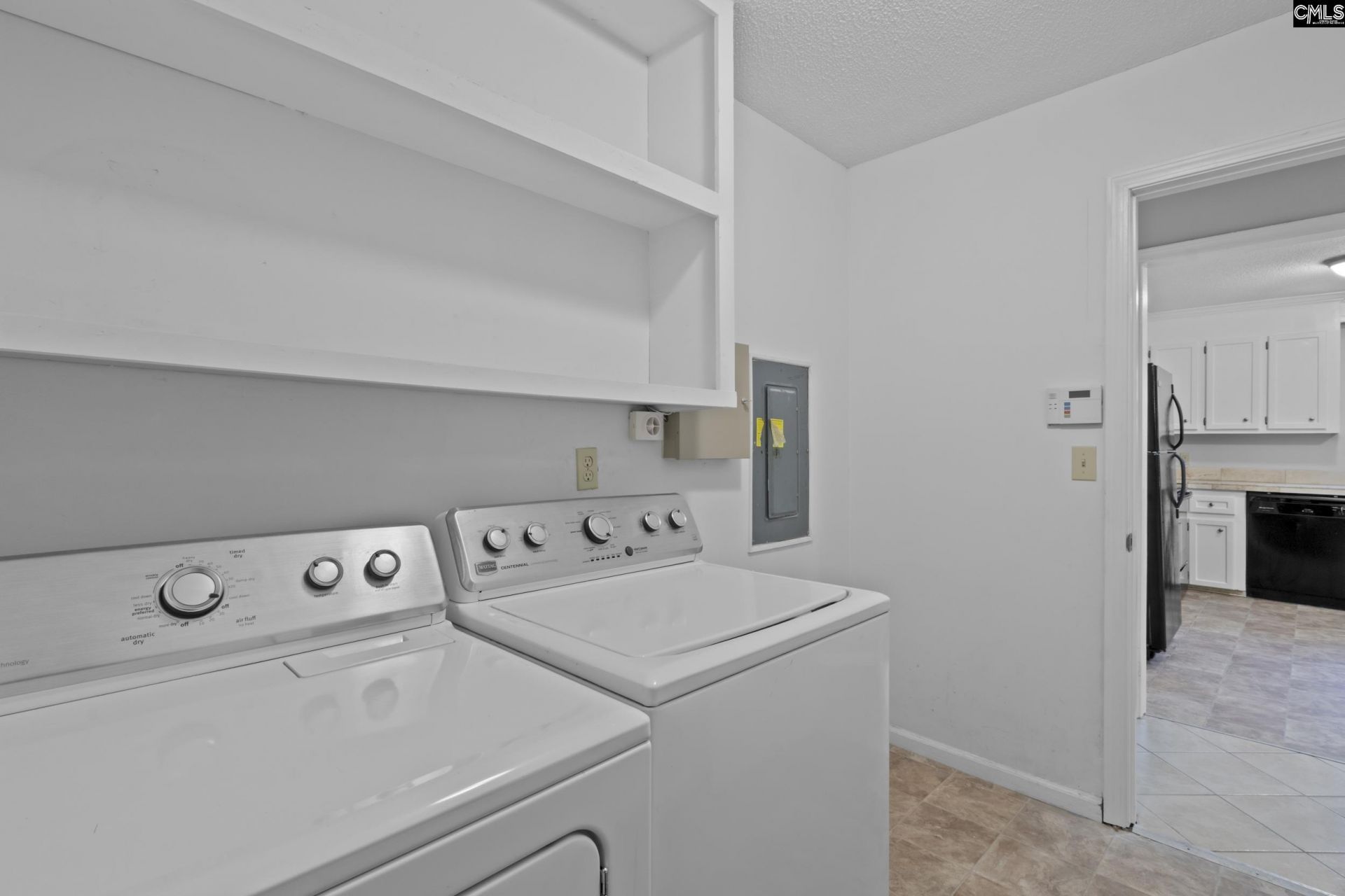 1015 Starcrest Road  Photo 11