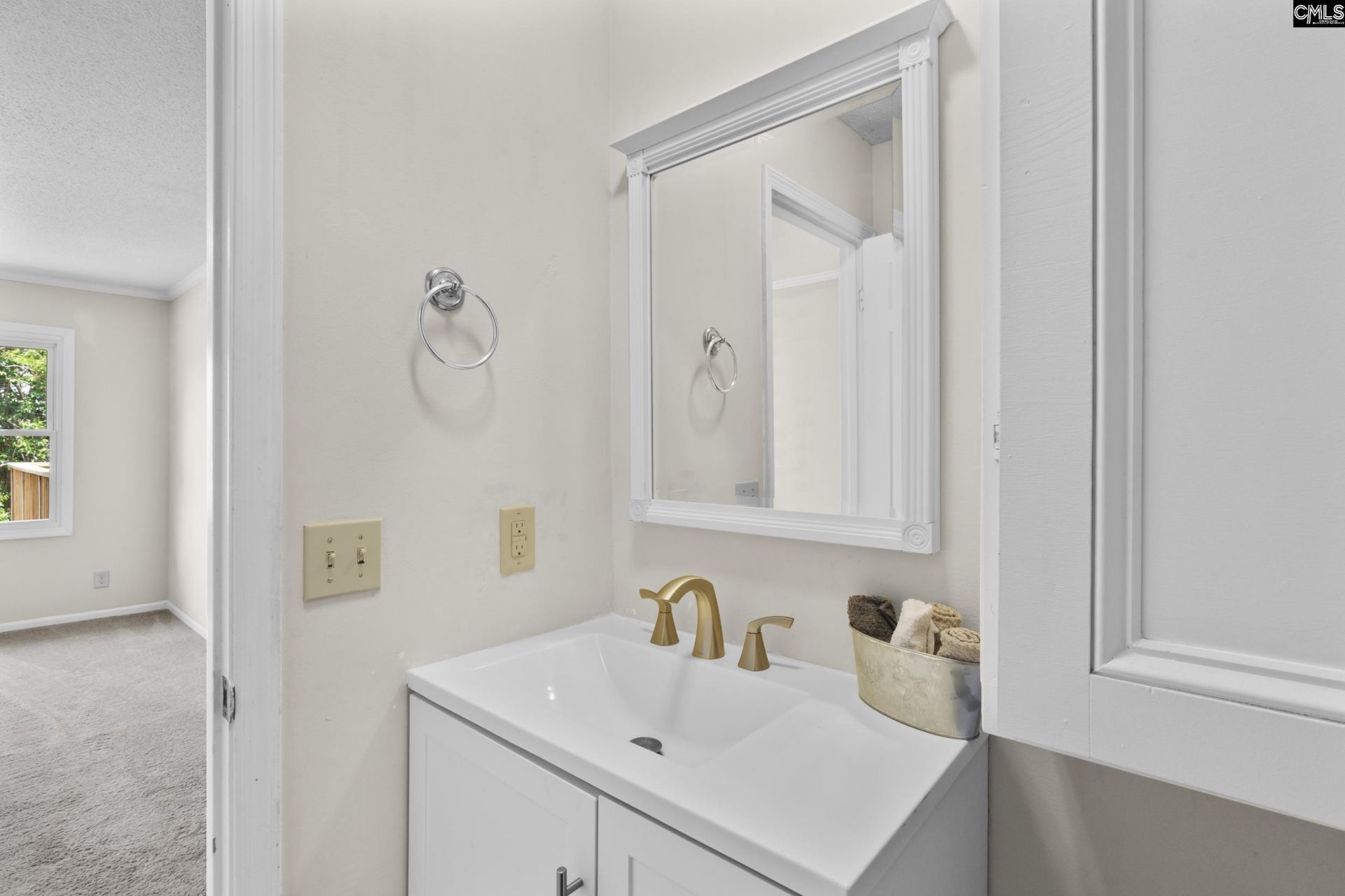 1015 Starcrest Road  Photo 18
