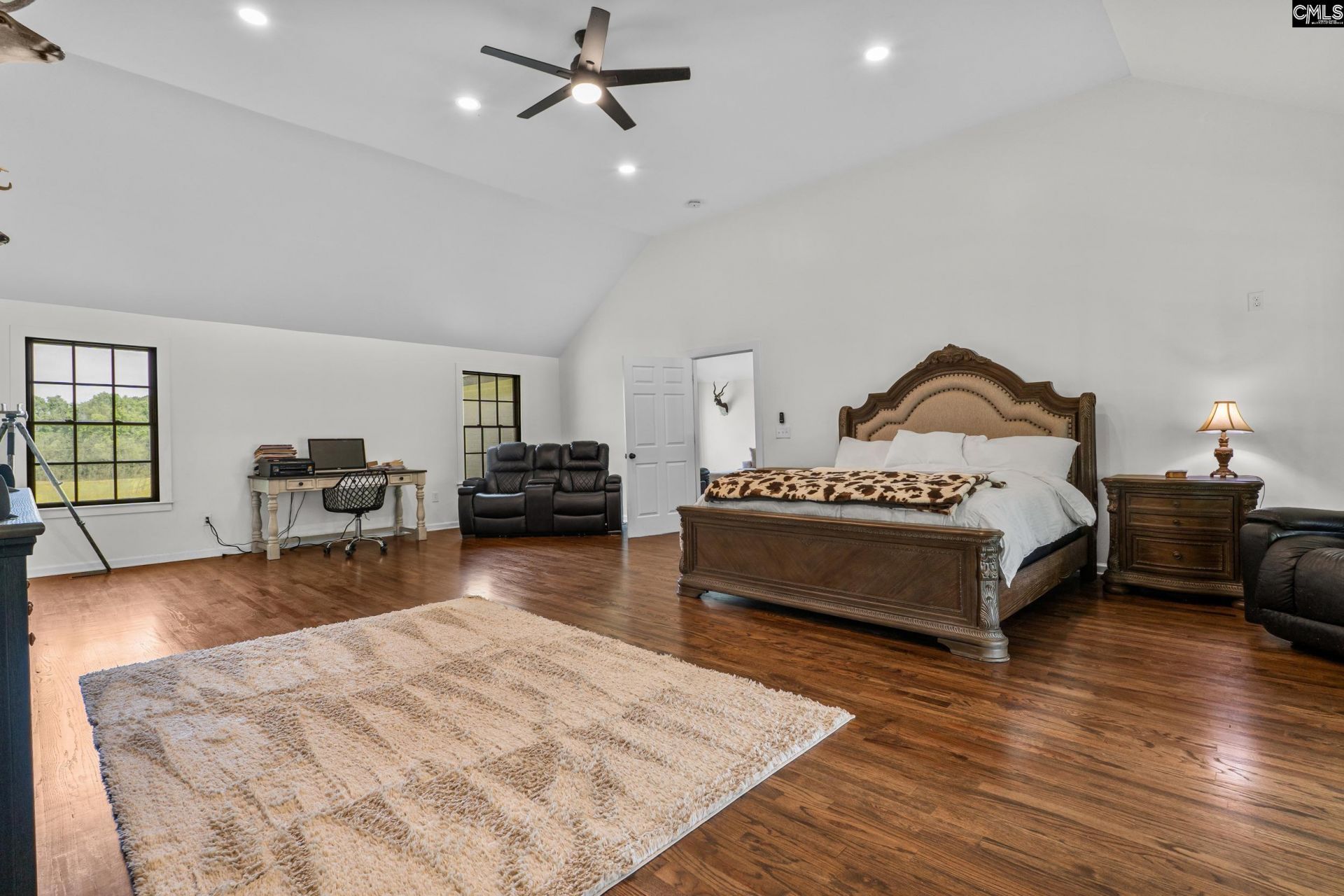 213 Tombfield Road Photo 23