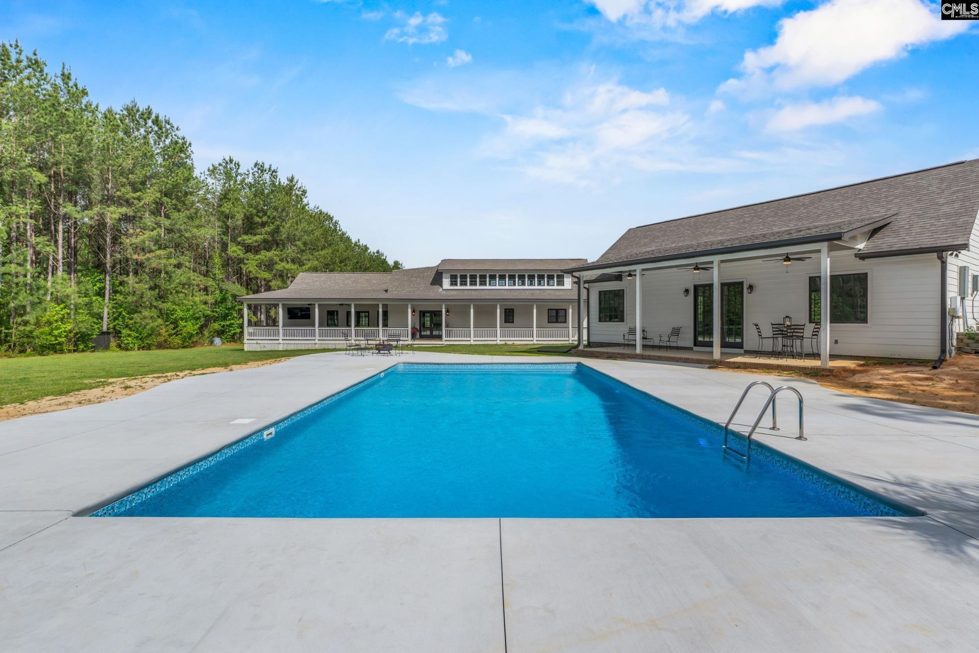 213 Tombfield Road Photo 4