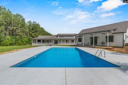 213 Tombfield Road photo 4