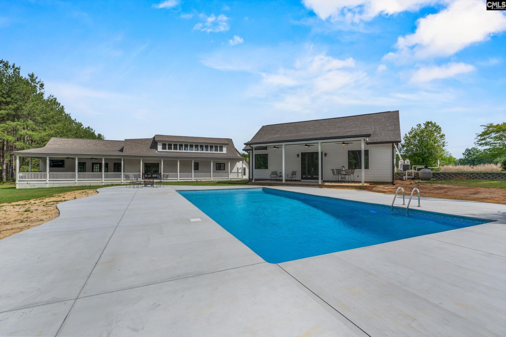 213 Tombfield Road Photo 40