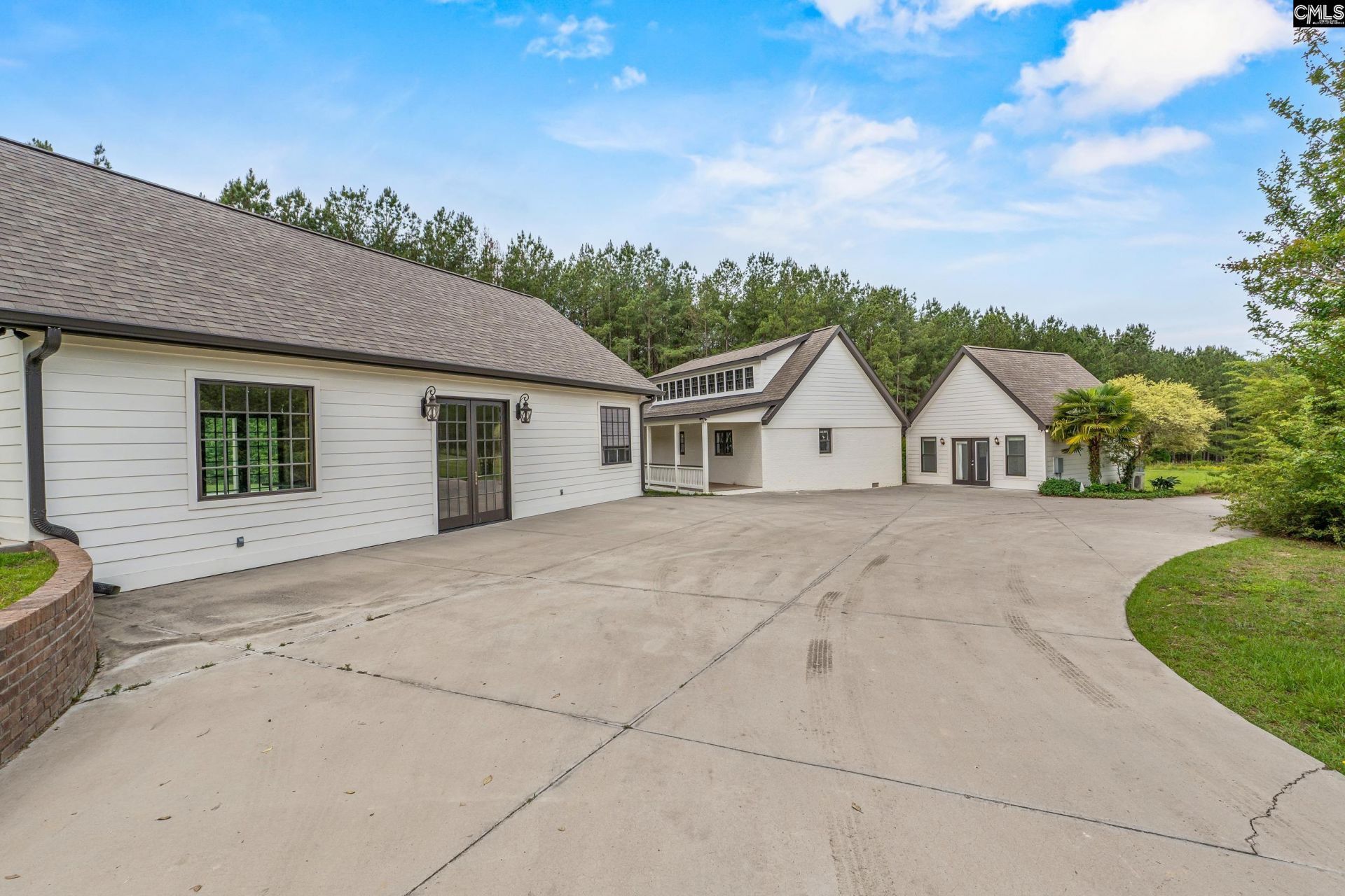 213 Tombfield Road Photo 45